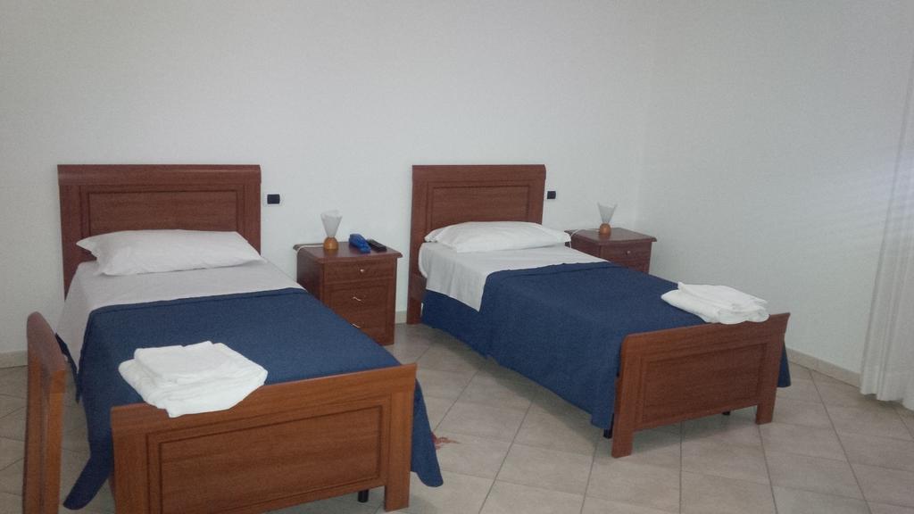 Del Riccio Hotel Martirano Camera foto